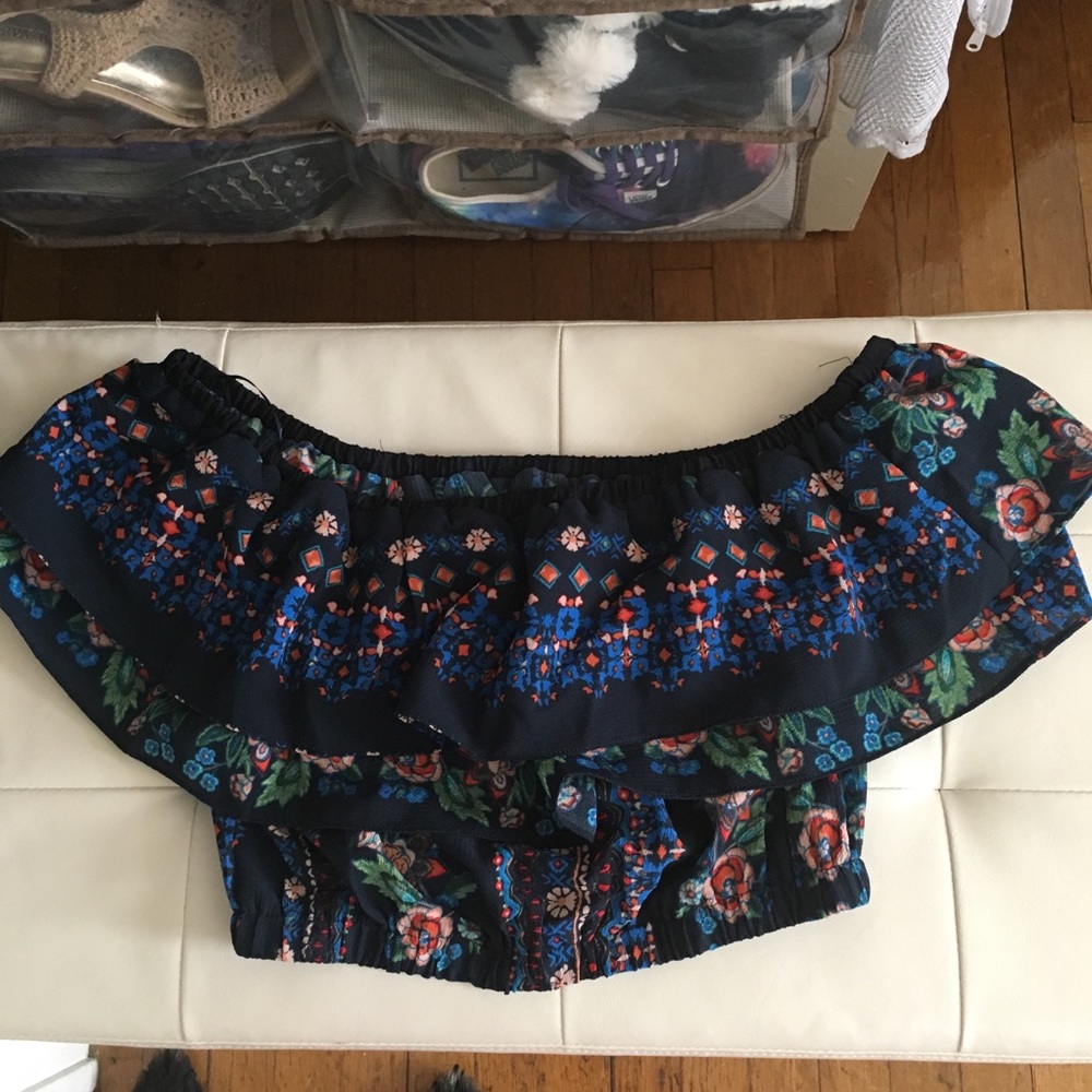 Off the Shoulder Crop Top